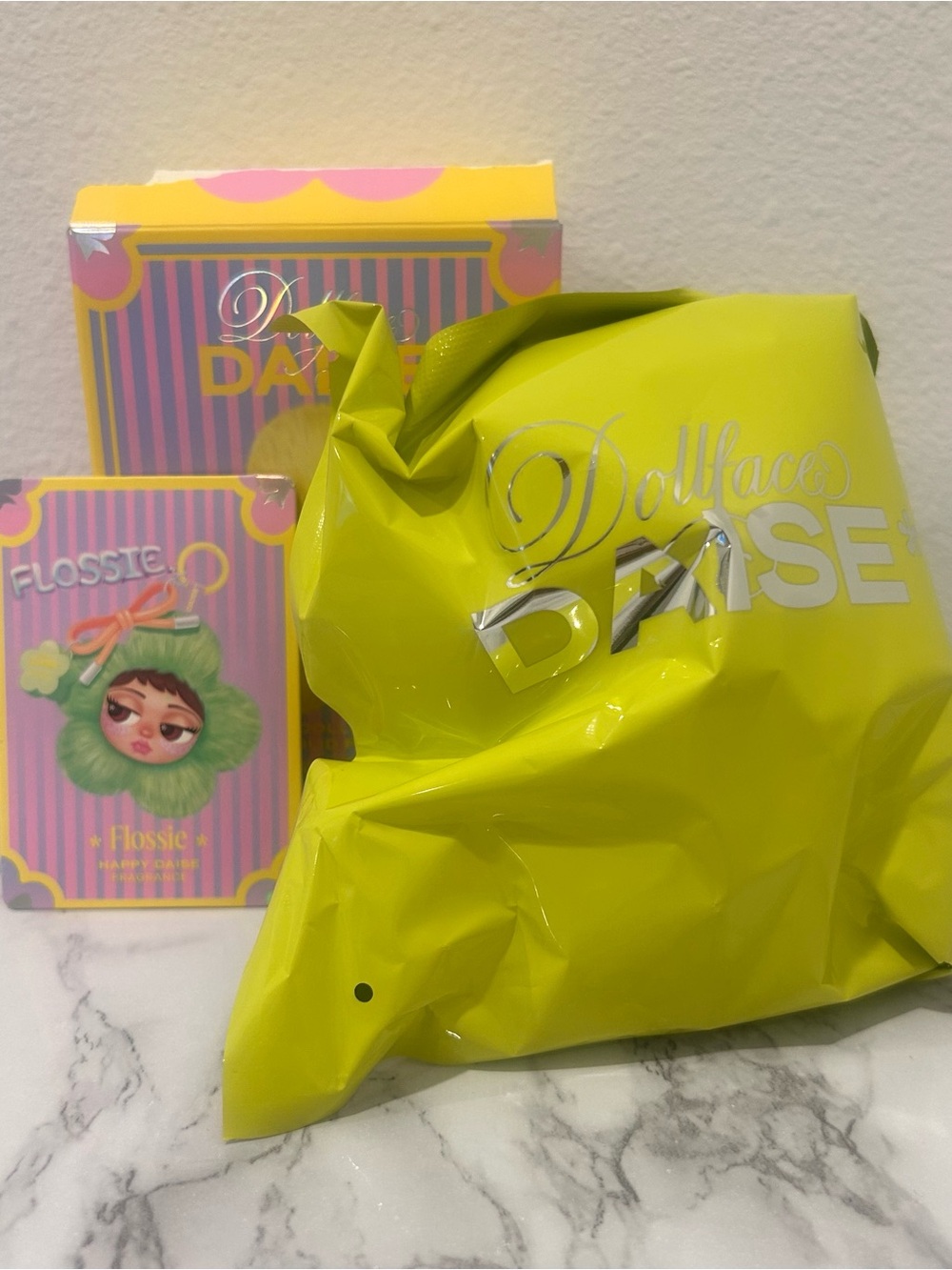 Daise Beauty Dollface Mystery Charm + Mini Solid Fragrance Blind Box - Flossy